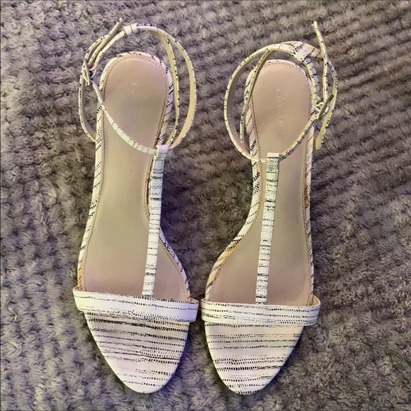 Calvin Klein White and Black Strappy Stiletto Short Heel - Picture 2 of 9